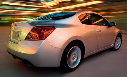 2009 Nissan Altima Sedan and Coupe