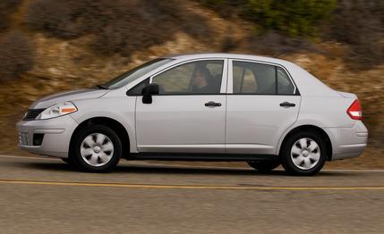 2009 Nissan Versa 1.6 Sedan