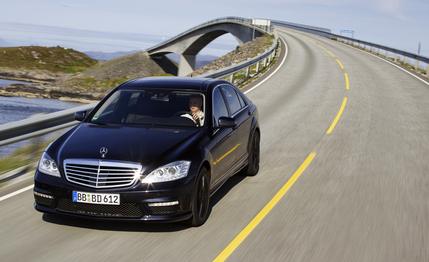 2011 Mercedes-Benz S63 AMG