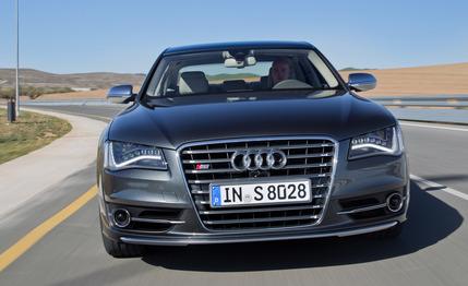 2013 Audi S8