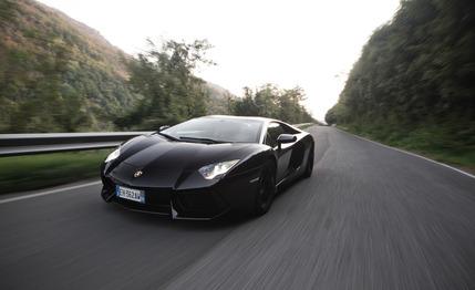 2012 Lamborghini Aventador LP700-4