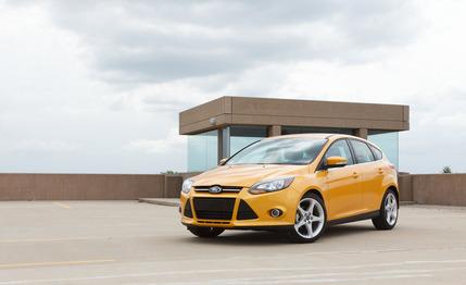 2012 Ford Focus Titanium Hatchback Manual