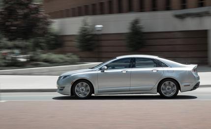 2013 Lincoln MKZ 2.0H Hybrid