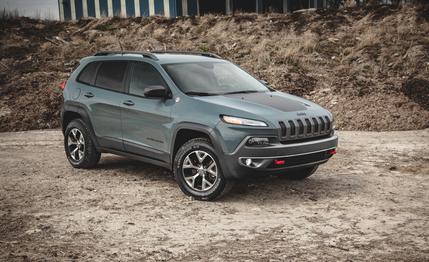 2014 Jeep Cherokee Trailhawk V-6