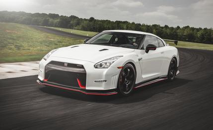 2015 Nissan GT-R NISMO