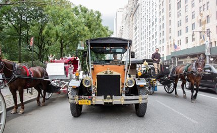 Can an Electric Car Really Replace Central Parks Horse-Drawn Carriages?