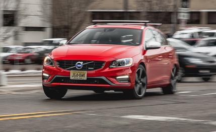 2015 Volvo V60 T6 R-Design