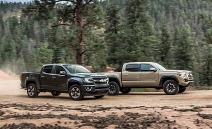 2015 Chevrolet Colorado LT Crew Cab 4WD vs. 2016 Toyota Tacoma TRD Off-Road Double Cab 4x4