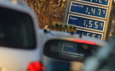 Pros & Cons to Hydrogen Fuel