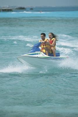 How to Drain the Fuel Tank on a Jet Ski