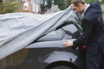 How to Remove Wax From Car Paint
