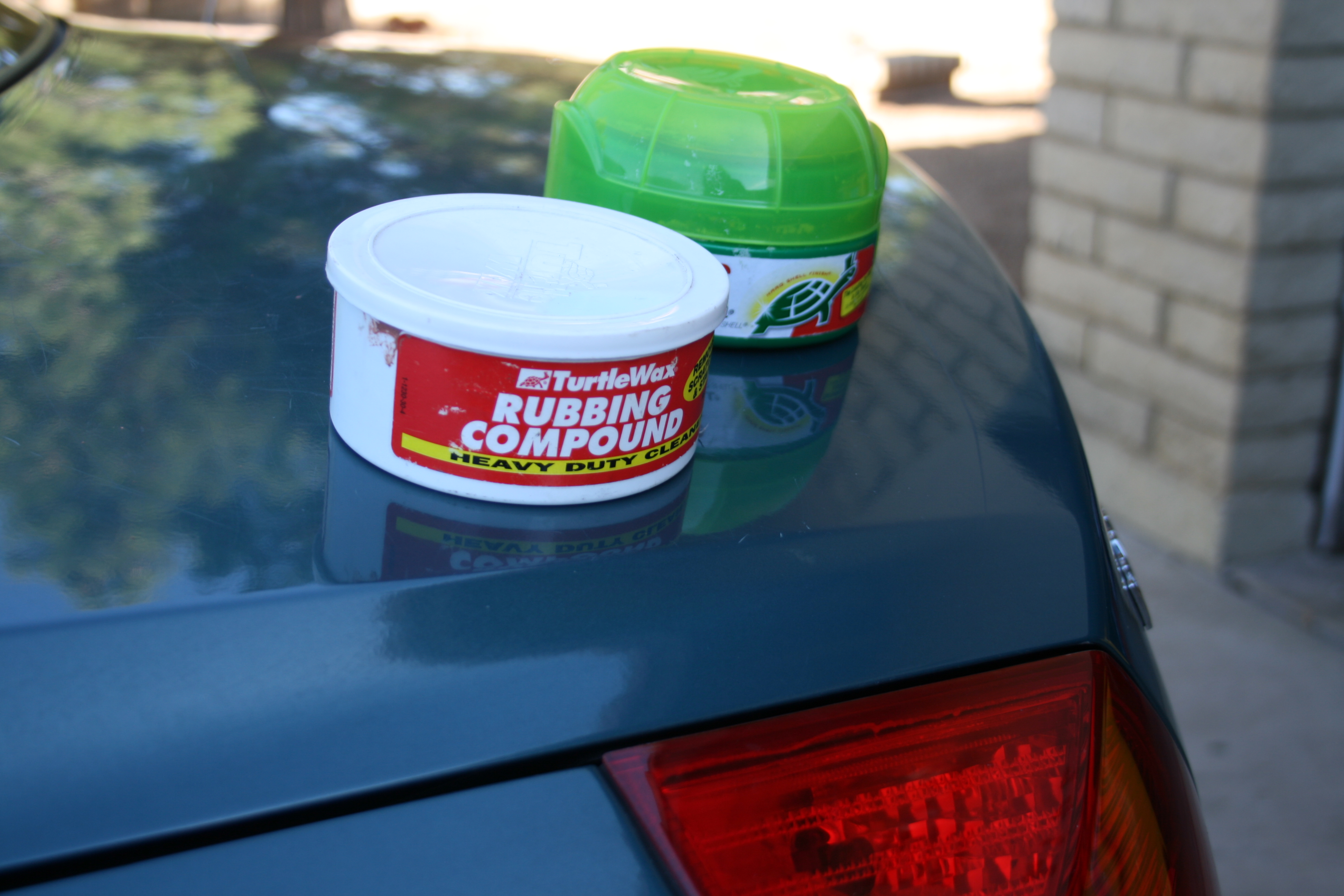How to Use Turtle Wax Polishing Compound (with Pictures)