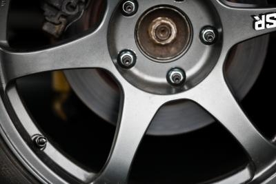 How to Get Salt Off of Rims