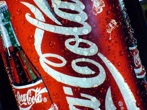 How to Use Coca Cola to Remove Oil Stains