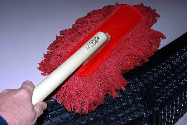 How to Keep Your Car's Paint Dust-Free