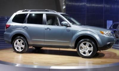 How to Remove the Rear Seats on a Subaru Forester