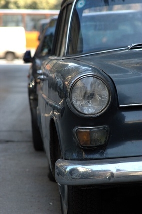 How to Restore Faded Black Automobile Paint