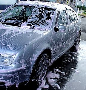 How to Do a Quick Car Wash