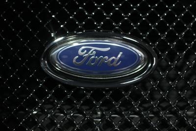 How to Add Brake Fluid to a 2006 Ford Taurus