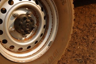 How to Remove Stuck Bearing Races From a Hub