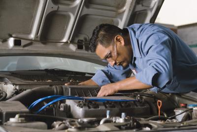 How to Set the Timing on a Buick