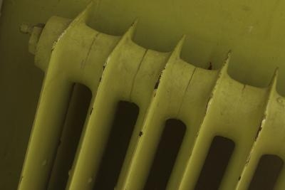 How to Seal a Cracked Plastic Radiator