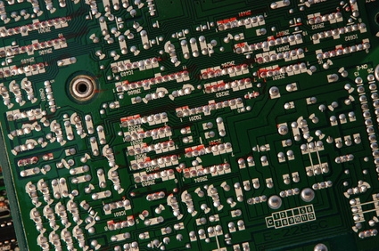How to Locate the ECU on a 2003 Saab