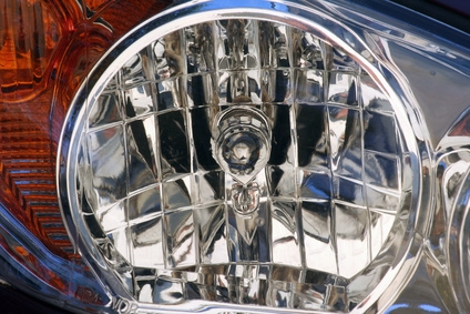 How to Change a Headlight on a 2005 Honda CRV