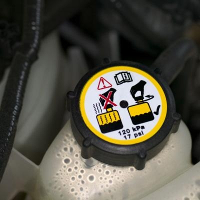 How to Fill a Radiator With Coolant