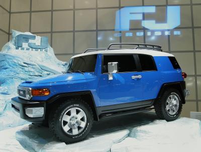 How to Reset the Maintenance Light on a FJ Cruiser