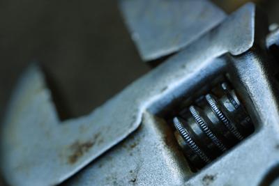 How to Adjust the Clutch in a Nissan Frontier
