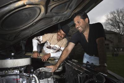 How to Open the Hood on a 1992 Toyota Camry