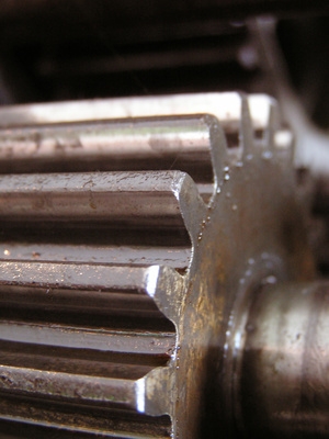 How to Check Gearbox Oil