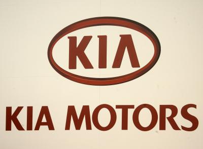 How to Replace a Rear Windshield Wiper on a KIA Sportage