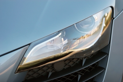 How to Change the Headlight Bulb in a Toyota Previa
