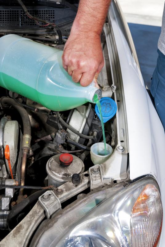 How to Thaw Windshield Washer Fluid