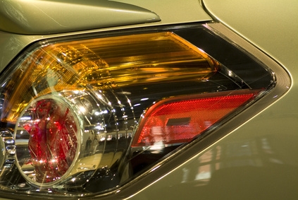 How to Replace a Taillight on a 2003 Jetta