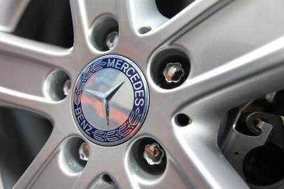 How to Reset a Mercedes Service Light