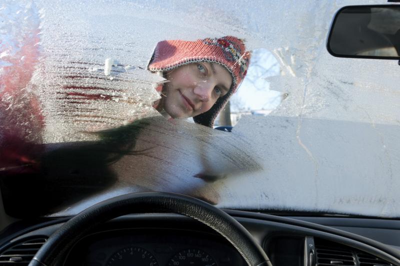 How to Prevent Inside Car Windows From Icing Up