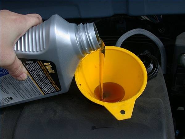 How to Change Oil in a 2005 Dodge Durango