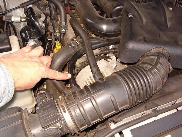 How to change an alternator in a 4.0 SOHC Ford Explorer