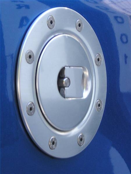 How to Drain a Ford Taurus Gas Tank