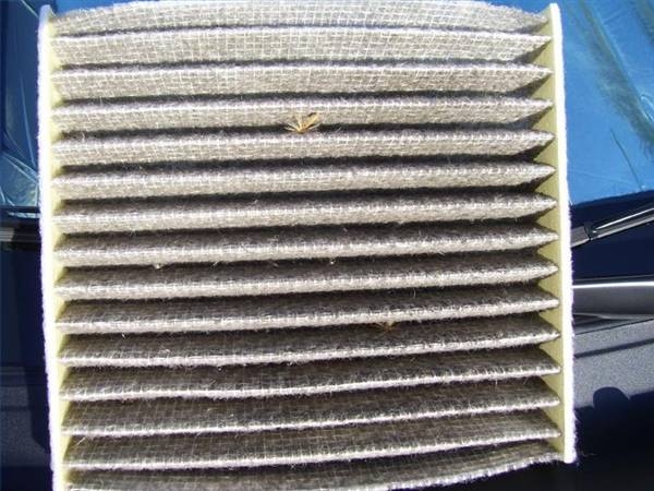 How to Change the Cabin Filter on an Acura TL