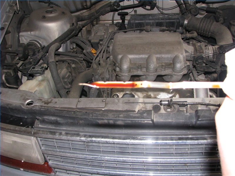 How to Put Oil in a Car (with Pictures)