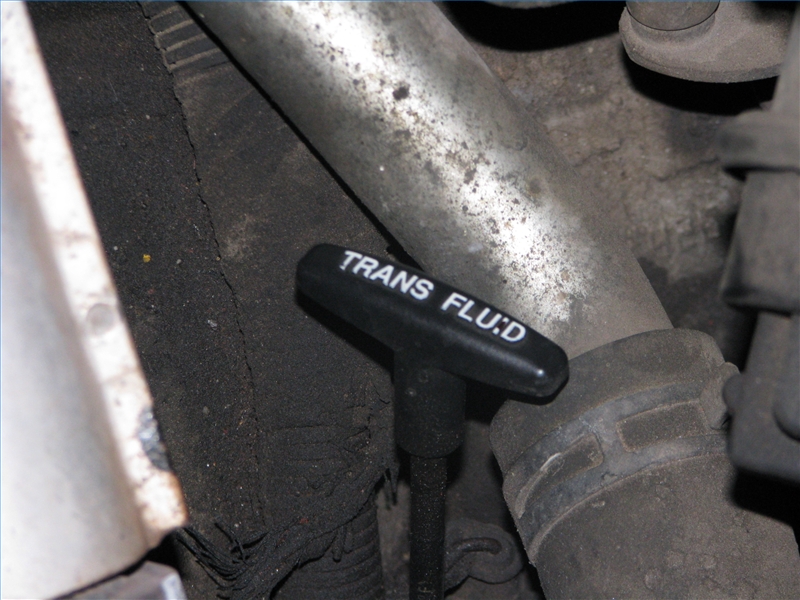 How to Put Transmission Fluid in a Plymouth Voyager