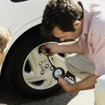 How To Reset the Low Tire Pressure Sensor on a 2008 Nissan Sentra