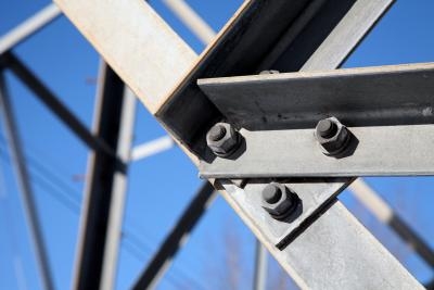 What Is the Difference Between Plain Grade 8 Bolt & Yellow Zinc?