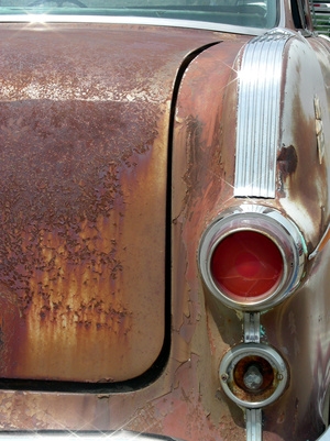 How to Make a Claim on a Car Anti-Perforation Warranty
