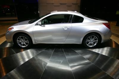 How to Add Transmission Fluid to a 2002 Altima