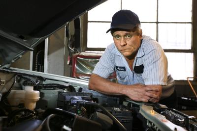 How to Add Transmission Fluid to a 2007 Toyota Tundra